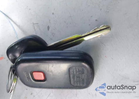 2005 Toyota Corolla Le z USA, uszkodzony, nr VIN 1NXBR32E45Z513613